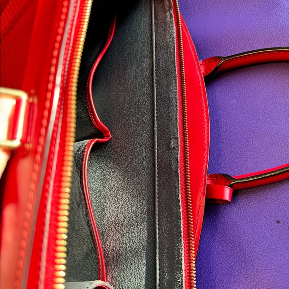 LOUIS VUITTON Authentic Red Riviera Epi Leather - Picture 9 of 15